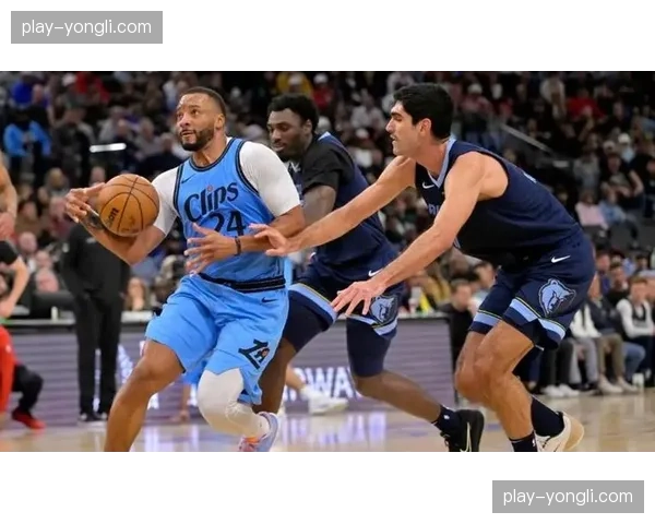 评论:快船四巨头合体后战绩不稳,更衣室氛围受关注 评论:快船四巨头合体后战绩不稳,更衣室氛围受关注